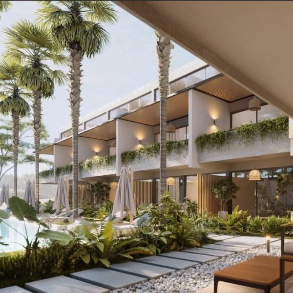 Yazmin Arias | Hoyo 10 Suites