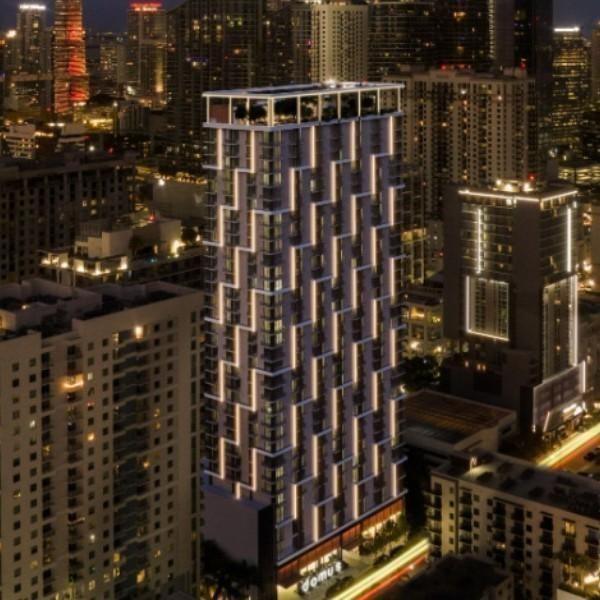 Yazmin Arias | Domus Brickell Center